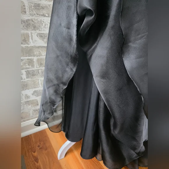 NWT Mac Duggal Plunging Ruffled Rosette A-Line Cocktail Dress Size 16 - Picture 7 of 15